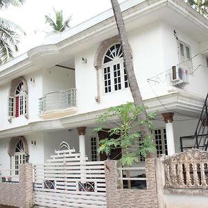 Отель Jj'S White House Thrissur Exterior photo