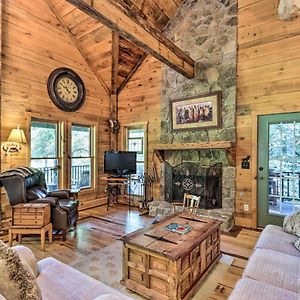 Вилла Cozy Brasstown Cabin Deck, Grill And Kayaks! Exterior photo