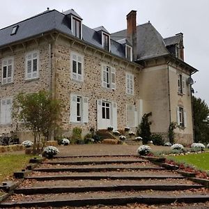 Bed and Breakfast Domaine Du Castellare Le Chalard Exterior photo