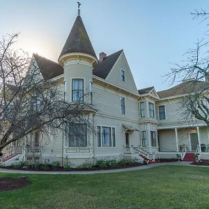 Отель Chateau Coralini Салинас Exterior photo