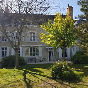 Bed and Breakfast Le Cloitre Saint-Liphard Мён-сюр-Луар Exterior photo