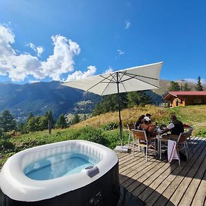 Вилла Chalet Biene - Swiss Alp Chalet With Sauna And Jacuzzi Ульрихен Exterior photo