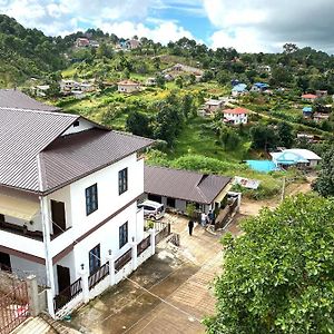 Hinode Hotel ဟိနောဒေ့ဟိုတယ် Кало Exterior photo