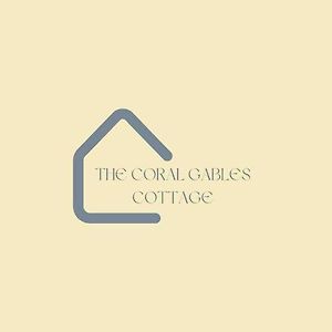Unique Coral Gables Cottage Майами Exterior photo