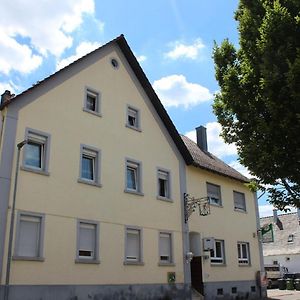 Отель Gasthaus Zum Ritter Karlsdorf-Neuthard Exterior photo