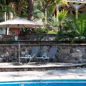 Casa Galeana- Tropical 1-Bd 1-Wc Mountain Top Luxury Suite With Stunning Views Ахихик Exterior photo
