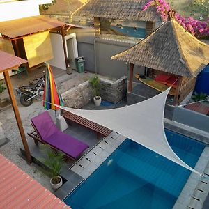 Bed and Breakfast Wave House Gerupuk South Lombok Прайя Exterior photo