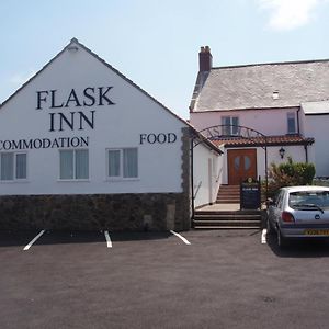 The Flask Inn Робин-Худс-Бей Exterior photo