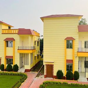 Khola Hawa Guest House Болпур Exterior photo