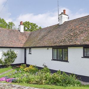 Kingshill Farm Cottage - 28270 Грэйт-Миссенден Exterior photo