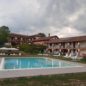 Вилла Agriturismo Le Due Cascine San Marzano Oliveto Exterior photo