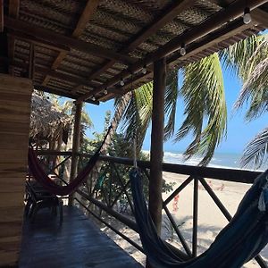 Отель Hostal Estrellas Del Tayrona Playa Mendihuaca Санта-Марта Exterior photo