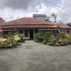 Villa Situ Citiwu Чивидей Exterior photo