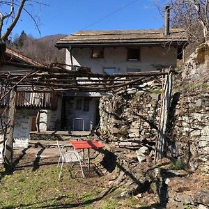 Вилла Rustico Casa Barbara Интранья Exterior photo