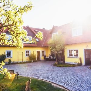 Pension Sankt Urban Зоммерах Exterior photo