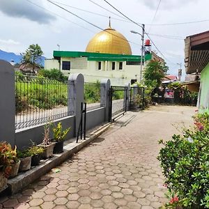 Homestay Kartini Syariah Букиттинги Exterior photo