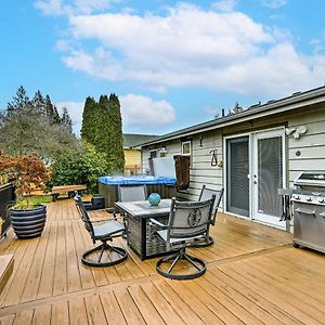 Lynnwood Home Private Hot Tub, Fire Table And Grill Линвуд Exterior photo