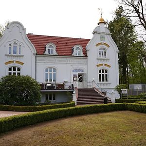 Отель Jagdschloesschen Schwartow Бойценбург Exterior photo