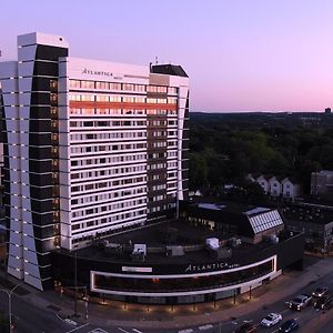 Atlantica Hotel Галифакс Exterior photo