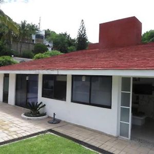 Casa En Teques Con Alberca, Vista Y Acceso Al Lago Текескитенго Exterior photo