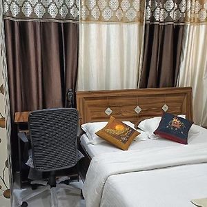 Private Fully Furnished Room In Kalyani Nagar Пуна Exterior photo