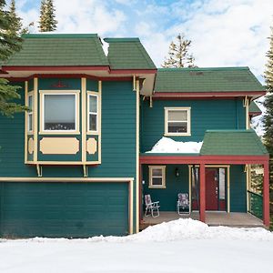 Vacation Homes By The Bulldog- Berker'S Suite A Силвер-Стар Exterior photo