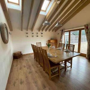 Charming Norfolk Barn Conversion In Barnham Broom Норвич Exterior photo