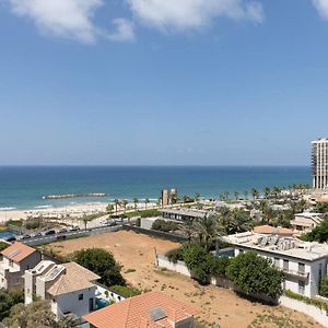 Sea View Heaven By Five Stay Herzliya Exterior photo