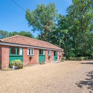 Wayfarers Cottage Mattishall Exterior photo