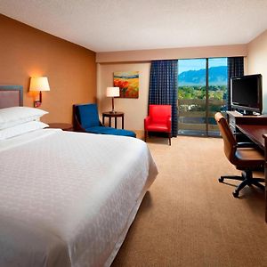 Отель Sheraton Albuquerque Uptown By Marriott Exterior photo