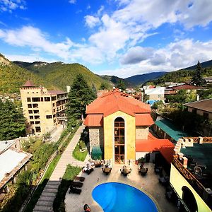 Спа-отель Borjomi Palace Exterior photo