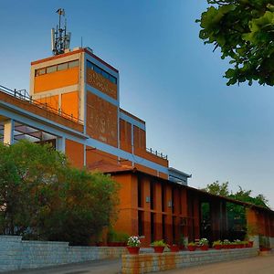 Olde Bangalore Resort And Wellness Center Devanahalli Exterior photo