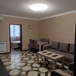 Comfortable Apartment Ереван Exterior photo