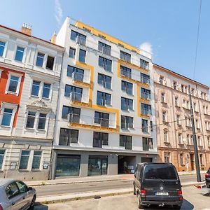 Brand New Studio Apartment # 42 In Brand New Building With Free Parking In The Center Прага Exterior photo