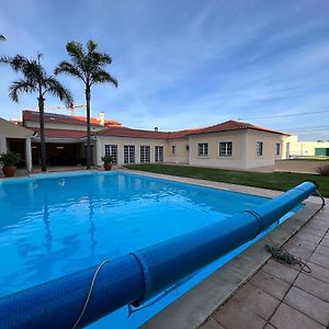 B&B With Heated Pool Сан-Мартинью-ду-Порту Exterior photo