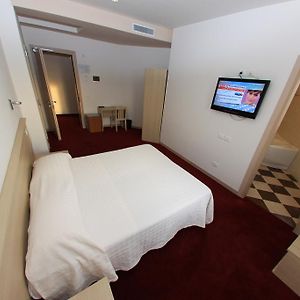 Park Hotel Italia Тецце-суль-Брента Room photo