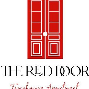 The Red Door Townhouse Apartment Ардара Exterior photo
