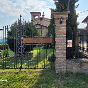 Апартаменты Il Castelletto Di Gomo Godiasco Exterior photo