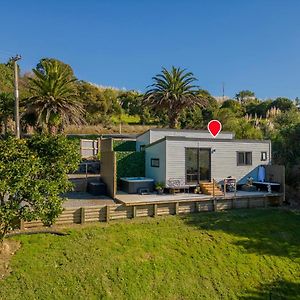 Вилла Coastal Cabin - Whangamata Holiday Unit Exterior photo