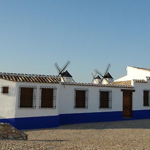 Гостевой дом La Casa El Yelmo De Mambrino Кампо-де-Криптана Exterior photo
