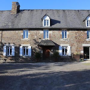 Bed and Breakfast Decouverte D'Un Haras Proche Du Mont St Michel Hambye Exterior photo