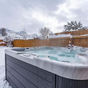 Modern Home Near Uvu And Byu With Hot Tub And Mountain Views Орем Exterior photo