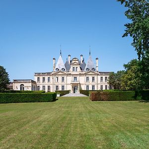 Bed and Breakfast Chateau De Lussac Lussac  Exterior photo