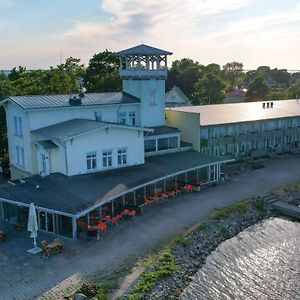 Hotel Promenaadi Хаапсалу Exterior photo