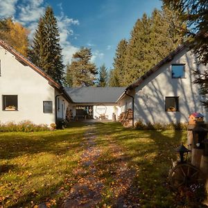 Отель Penzion Medove Udoli Cabuze Exterior photo