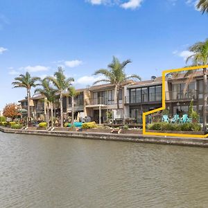 Вилла Absolute Waterfront Marina Views Patterson Lakes Exterior photo