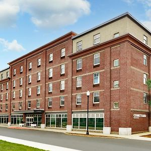 Отель Courtyard Keene Downtown Exterior photo