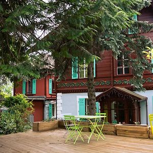 Bed and Breakfast Le Chalet D'Ouchy Лозанна Exterior photo