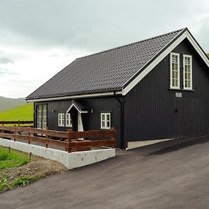 Вилла Luxurious Farm House - A Snaetu - Unique Sandavagur Exterior photo