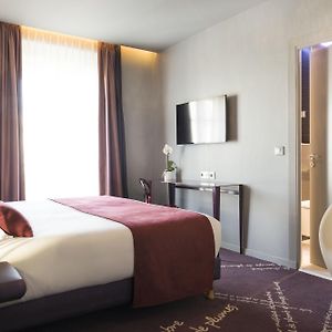 Le Bon Hotel Нёйи-сюр-Сен Room photo